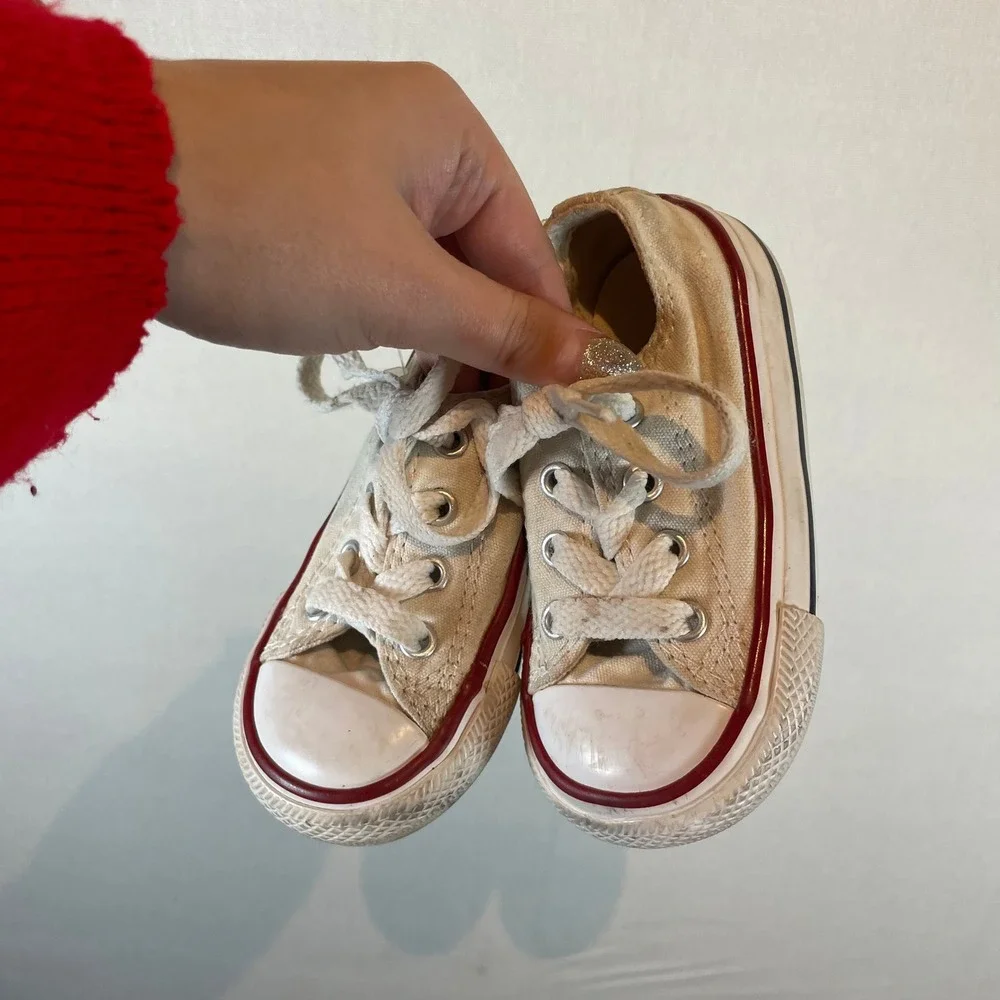 Converse Chuck Taylor All Star Toddler White Canvas‎ Low Top Sneakers - Size 5